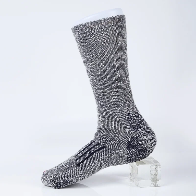 المشي لمسافات طويلة الجوارب مي - مراجعة Wool Hiking Sock وسعره